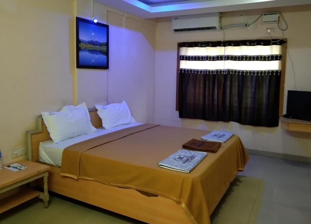 ホテル Rajkrishna Residency Attur エクステリア 写真