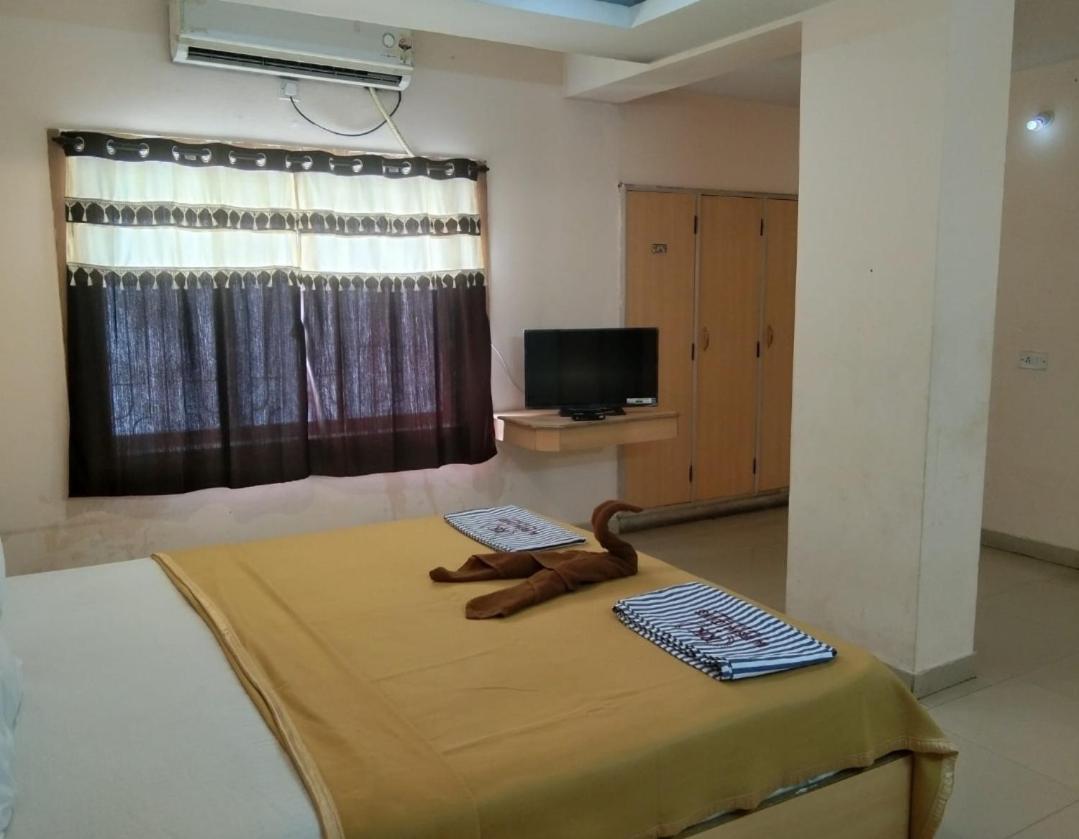 ホテル Rajkrishna Residency Attur エクステリア 写真